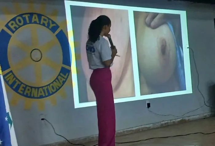 Rotary Club de Codó promove vacinação e palestra sobre prevenção ao câncer de mama em dia de ações pela saúde