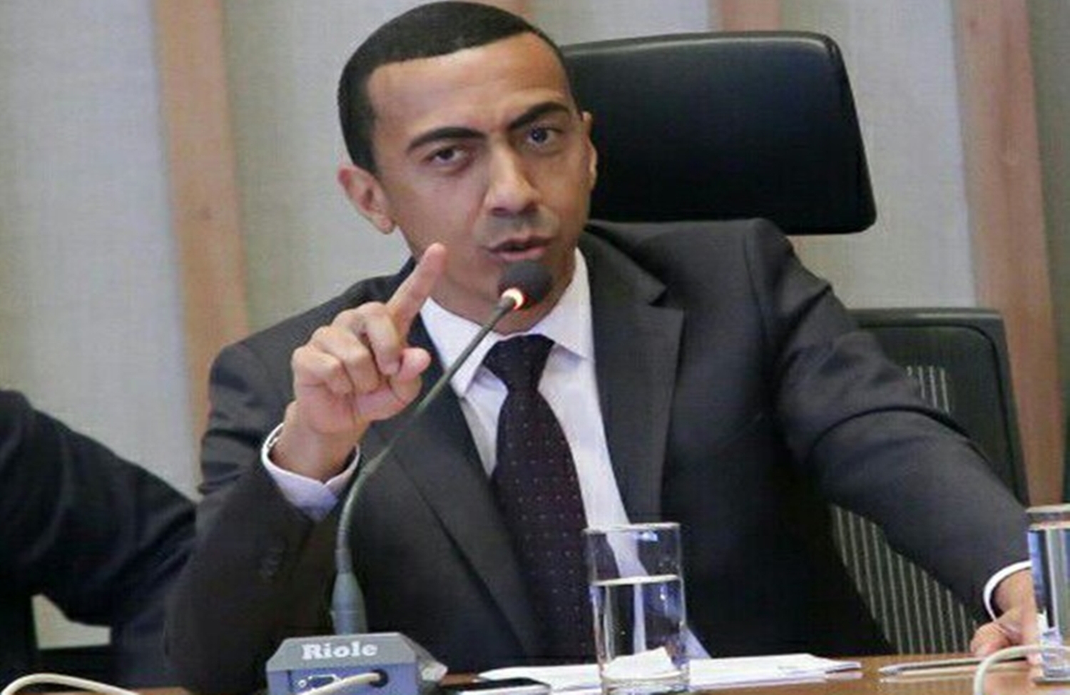 IRMÃ DE RENATO SANTANA, VICE-GOVERNADOR DO DISTRITO FEDERAL, SOFRE INFARTO E MORRE