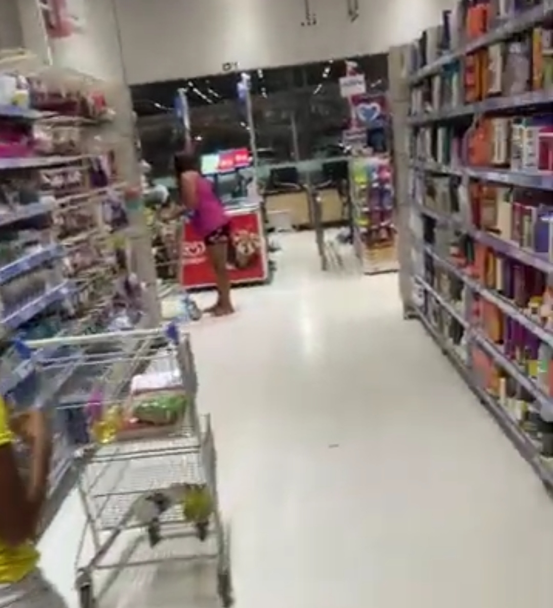 CLIENTE DENUNCIA IRREGULARIDADES EM UM GRANDE SUPERMERCADO DE CODÓ .VEJA VÍDEO 