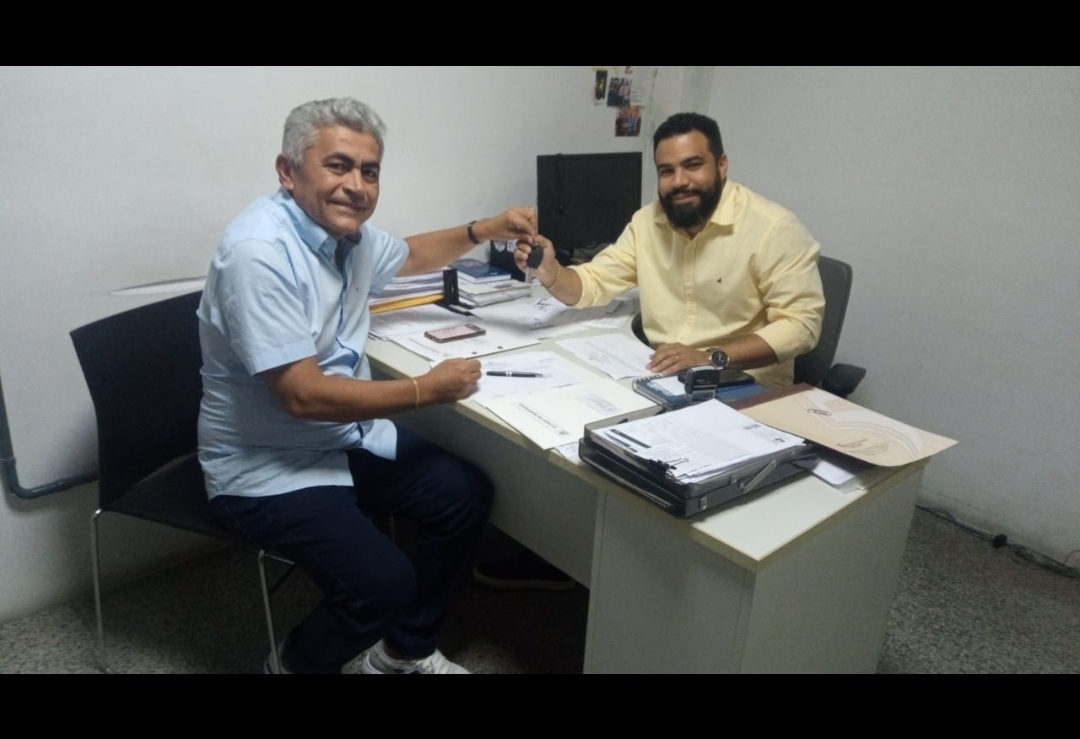 Prefeito Zé Francisco recebe nova ambulância para reforçar frota da saúde de Codó