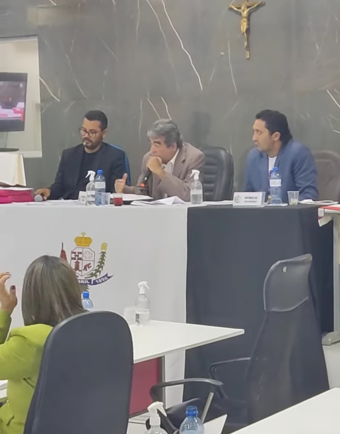VEREADOR DOMINGOS REIS DEFENDEU EDUARDO “O IMPERADOR” PRESO POR SUSPEITA DE FRAUDE E DISSE QUE ELE É O MAIOR EMPREGADOR DO KM17 E O POVO CLAMA POR ELE 