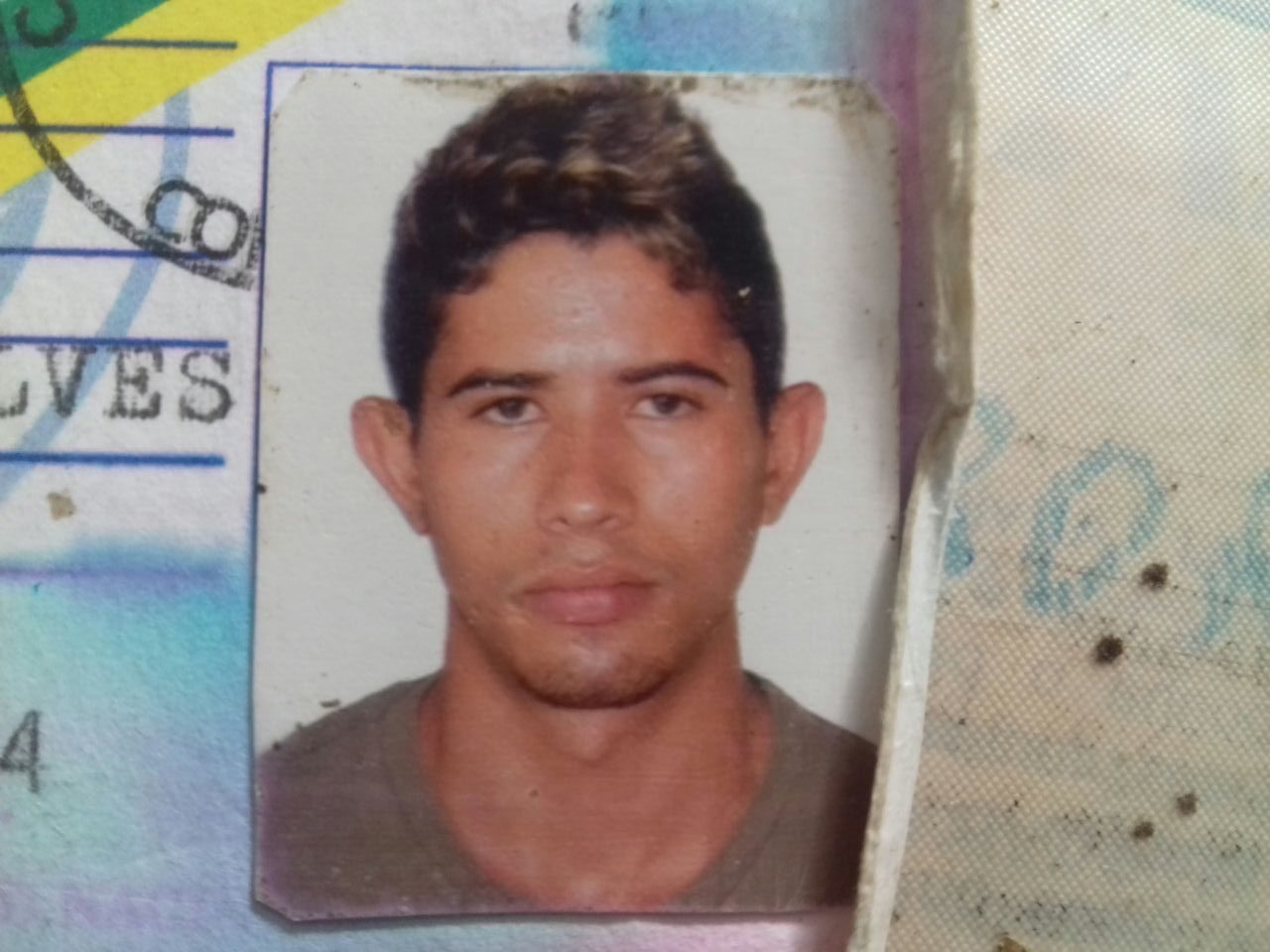 EM PERSEGUIÇÃO NO BAIRRO CODÓ NOVO POLÍCIA CONSEGUI FAZER PRISÃO DE SUSPEITO