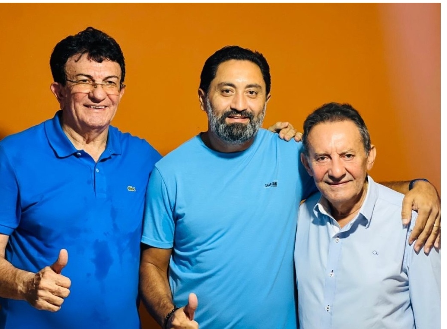 PRESIDENTE DA CÂMARA MUNICIPAL DE CODÓ ANTÔNIO LUZ FEZ SUA ESCOLHA E DECIDIU  APOIAR CHIQUINHO FC E ZITO ROLIM. 