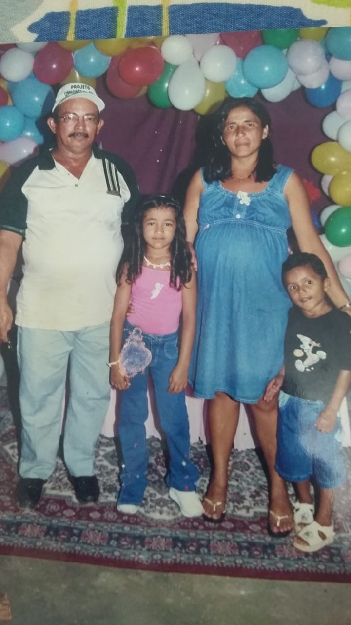 ATENÇÃO: QUEM CONHECER O HOMEM  ACELINO ALVES  SOUZA INFORMAR QUE SUA FILHA ESTÁ A SUA PROCURA. ELA NUNCA O VIU PESSOALMENTE: CODÓ MA.