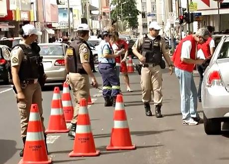 VEJA QUAIS SÃO SEUS DIREITOS QUANDO SÃO ABORDADOS EM UMA BLITZ- O QUE DIZ ESTE ADVOGADO SOBRE O CASO