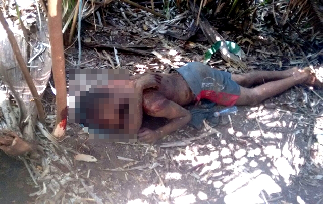 JOVEM É ENCONTRADO MORTO COM SINAIS DE TORTURA E VARIAS PERFURAÇÕES PELO CORPO.