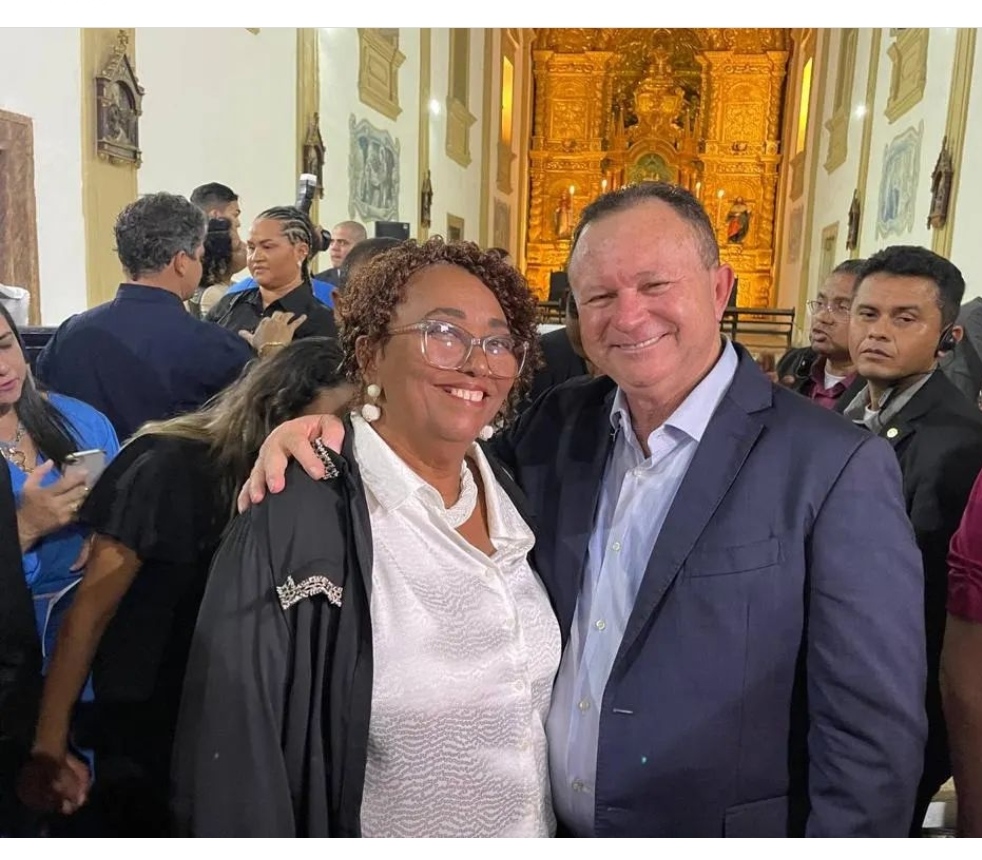 CÉLIA SALAZAR SECRETÁRIA DE ESTADO DA MULHER ABANDONOU CODÓ, NÃO ESTÁ DANDO RESULTADO, DISSE VEREADOR QUE EXIGIU QUE ELA LEMBRASSE DE TRAZER A CASA DA MULHER MARANHENSE A CIDADE