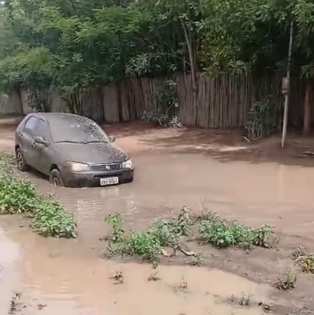 Moradores do povoado Bacabinha pedem socorro e denunciam abandono por parte do prefeito de Codó.