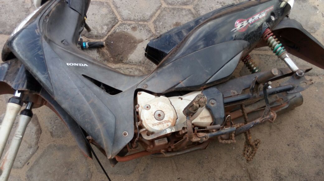 POLICIA RECUPERA MOTOCICLETA EM CODÓ NA ZONA RUAL