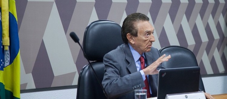 SENADOR EDISON LOBÃO DEFENDE SOLTURA DO EX-PRESIDENTE LULA