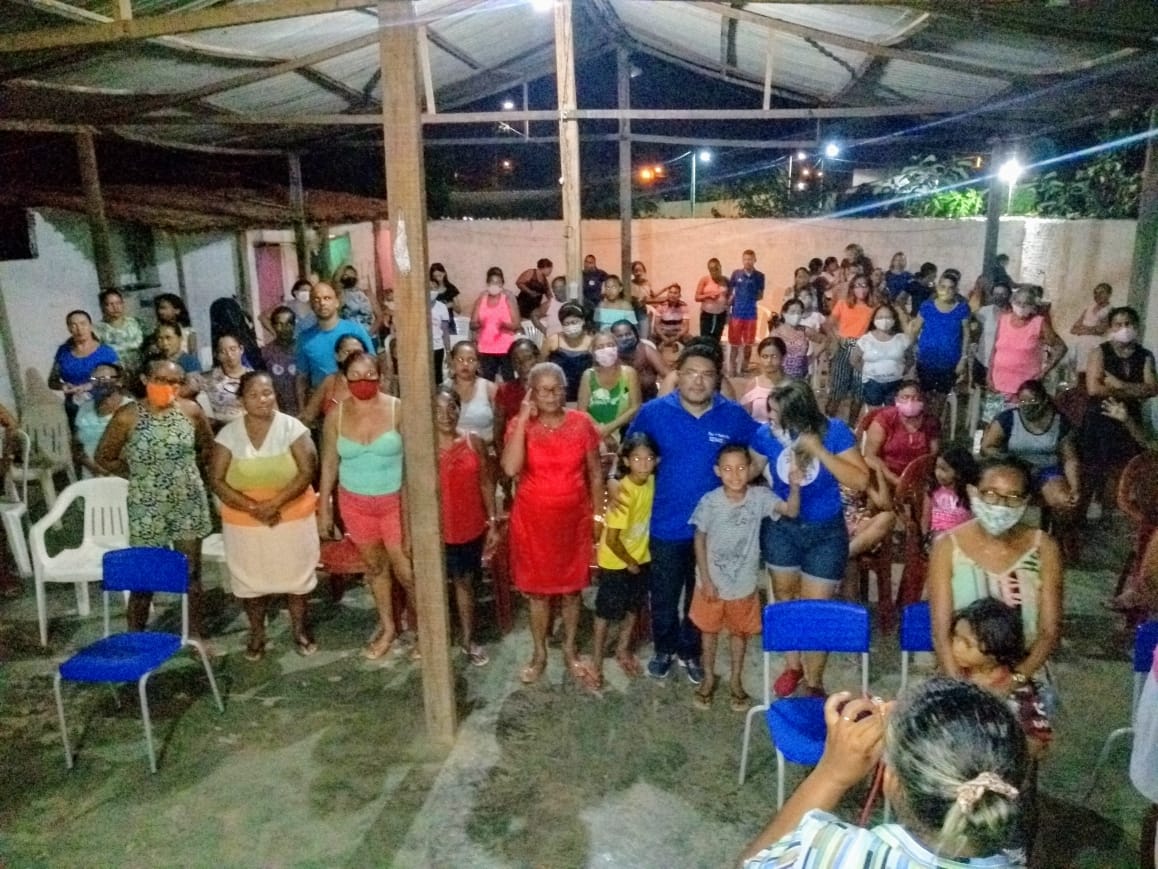 Pastor Max agradece apoio de todos os amigos em sua vista ao Clube de Mães do Santo Antônio