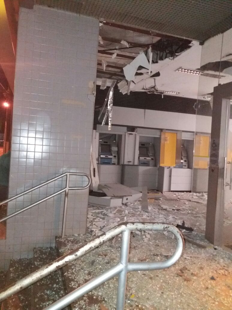 BANCO DO BRASIL DE CODÓ TEVE CAIXA ELETRÔNICO EXPLODIDO COM DINAMITE POR BANDIDOS
