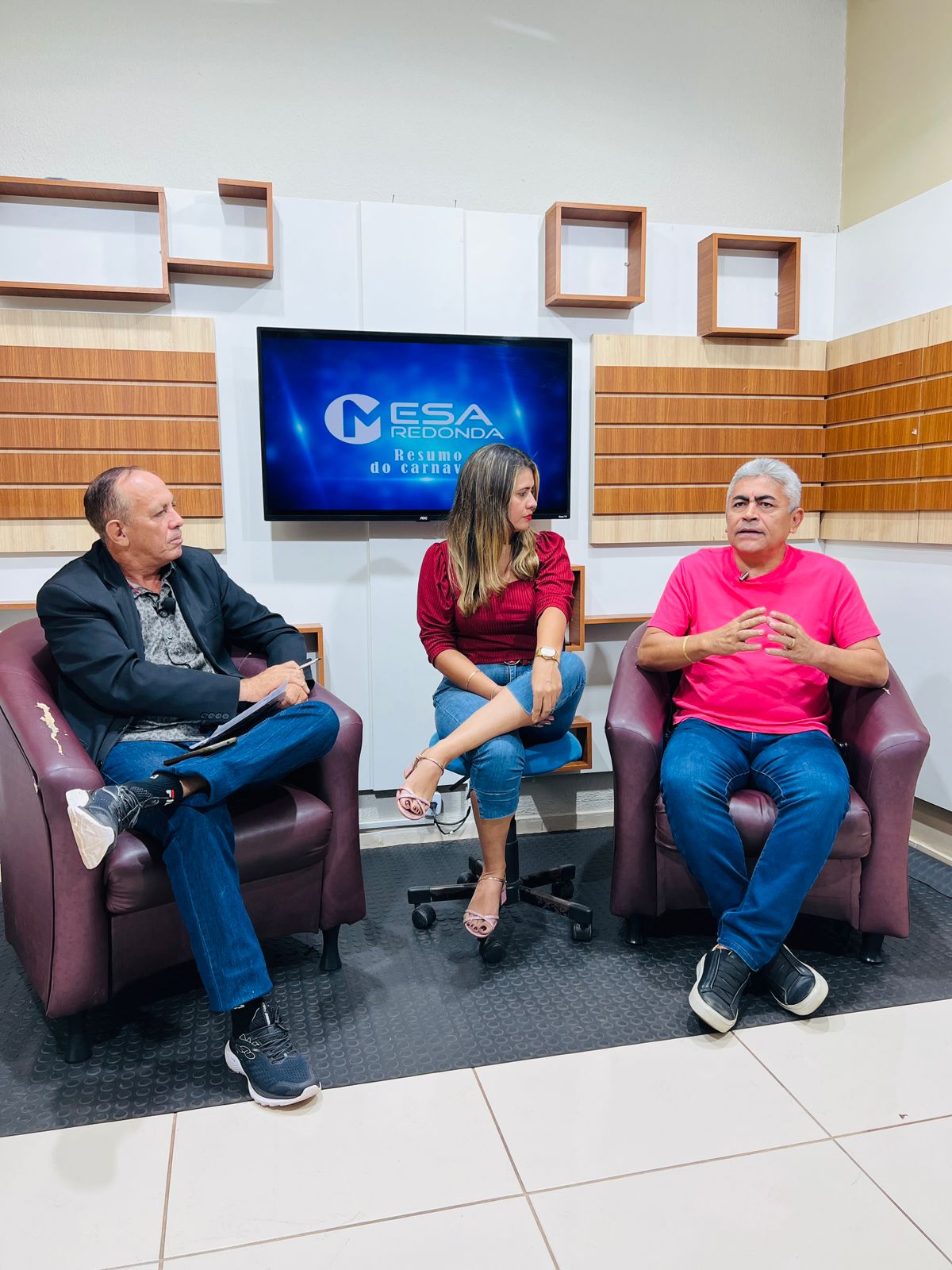 ENTREVISTA: MESA REDONDA REALIZADA HOJE NA TV LIBERDADE ZÉ FRANCISCO APRESENTOU NOVIDADES PRA CODÓ, FALOU DO SUCESSO DO CARNAVAL, INCLUSIVE DISSE QUE O HGM AGORA TEM CÂMERAS DE SEGURANÇA PARA MONITORAR TUDO.