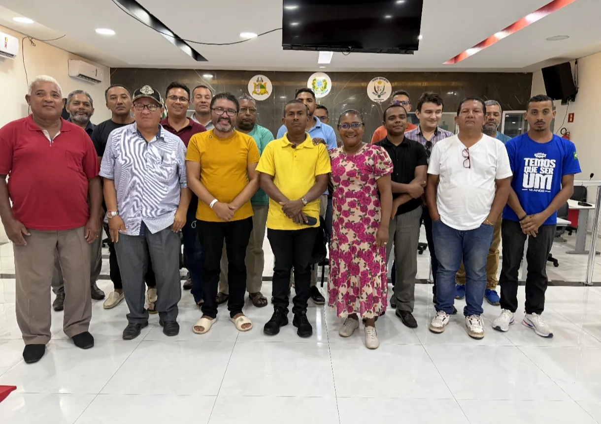 Vereador Pastor Max Conquista Verba para Ajudar Igrejas de Codó em Parceria com Empresário Eduardo DP, após prefeito de codo abandonar os líderes religiosos.