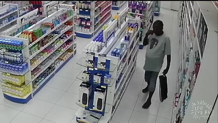 HOMEM ROUBA PRODUTOS DENTRO DE FARMÁCIA EM CODO ÀS 11:00HS DE HOJE. VEJA VÍDEO.