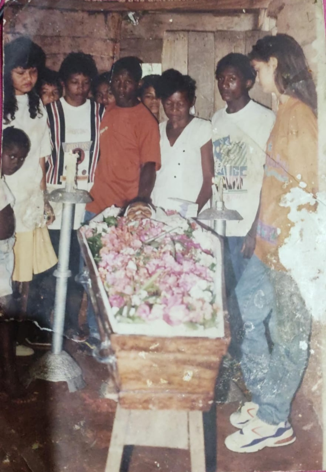 MINHA HISTÓRIA!!! Ela prometeu voltar e Nunca mais voltou !!  Lucilene Santiago 24 de outubro de 1994 – Vila palmeira/São Luís.