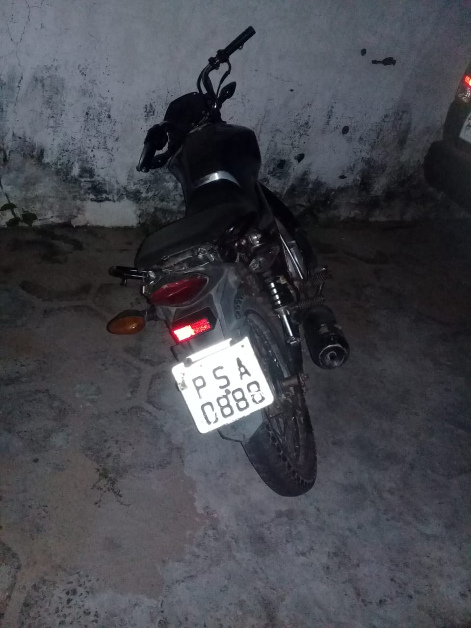 EM CODÓ ELEMENTOS ROUBAM MOTO POP E DEIXAM OUTRA NO LUGAR, SENDO QUE ELES JÁ TINHAM FEITO OUTRO ROUBO E DEIXADO UMA MOTO VERMELHA NO LUGAR