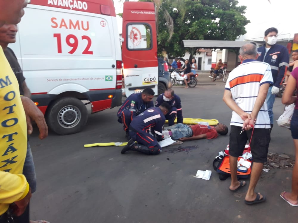 EM CODÓ CRIMINOSO TENTA ROUBAR UMA MOTO E ACABA LEVANDO TIRO DE UM POLICIAL  A PAISANA