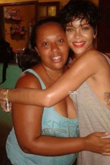 Fã empresta casa humilde para Rihanna em Angra dos Reis