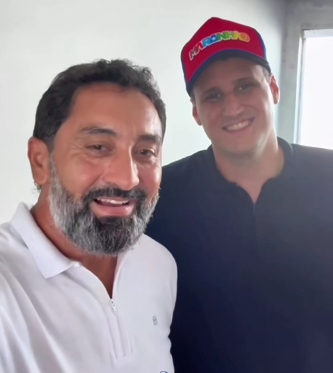 O SONHO DO VEREADOR ANTONIO LUZ DE SER PRESIDENTE DA CÂMARA MUNICIPAL DE CODÓ FOI POR ÁGUA ABAIXO. RESTA ANTONIO LUZ CORRER ATRÁS DE ORLEANS BRANDÃO QUE É INIMIGO DE CHIQUINHO FC NA POLÍTICA. Já que o prefeito conhecendo a fama de traidor do  vereador não quis arriscar lhe dando tanto poder assim.  Mais diz o ditado “Uma vez traidor, sempre será traidor”