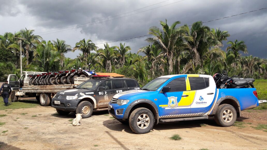 OPERAÇÃO APREENDE DEZENOVE MOTOCICLETAS COM OCORRÊNCIAS DE ROUBO E FURTO E CHASSI RASPADO.