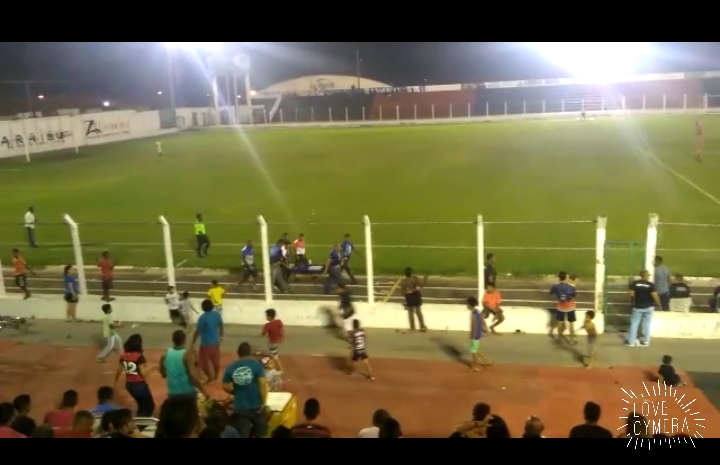 VÍDEO: Flagrante de falta de ambulância no estádio evidencia risco de vida a jogadores e aos torcedores de Codó