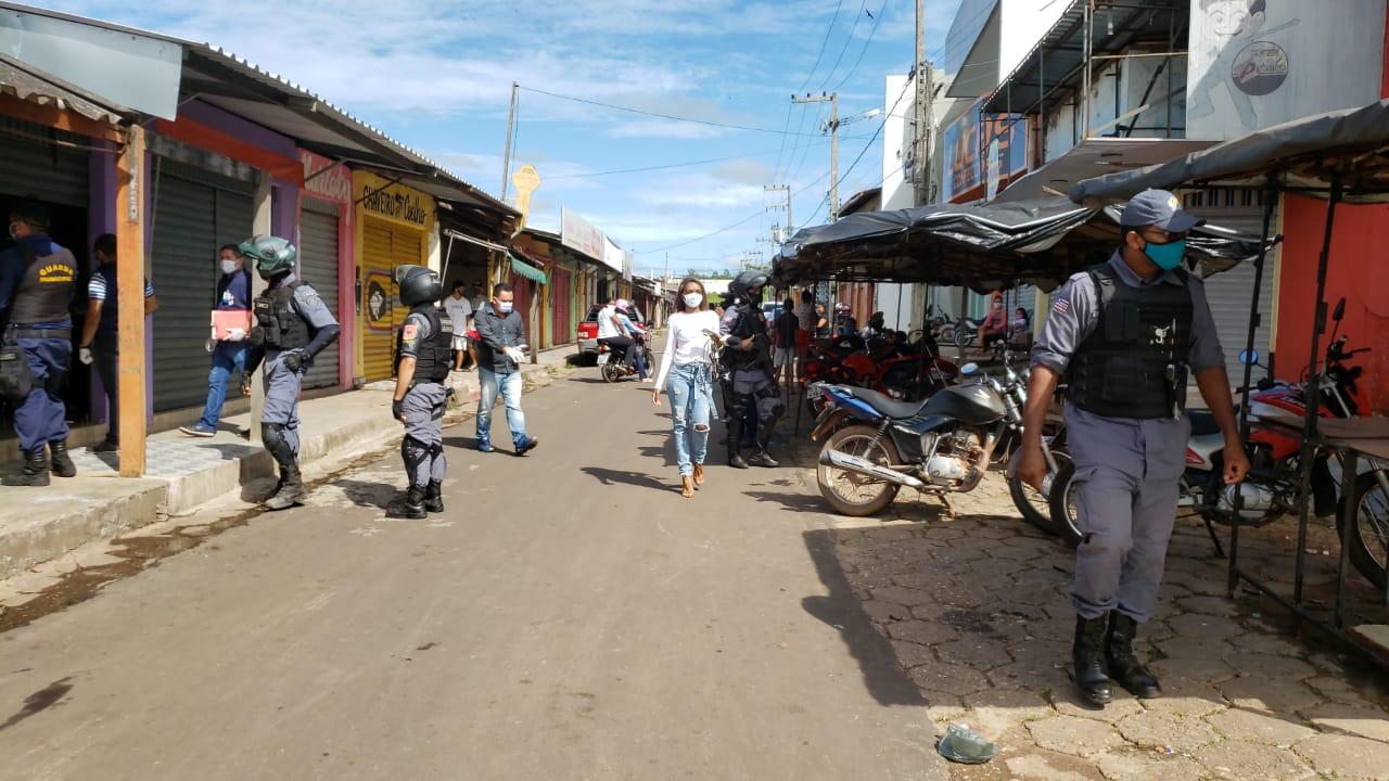 NESTA MANHÃ ÓRGÃOS DE SEGURANÇA EM CODÓ SE REUNIRAM JUNTO AO PREFEITO NAGIB NO BATALHÃO DA PM PARA DAR INICIO AS FISCALIZAÇÕES: VEJA COMO FOI E O PRIMEIRO DIA DE FISCALIZAÇÃO NO CENTRO DA CIDADE.