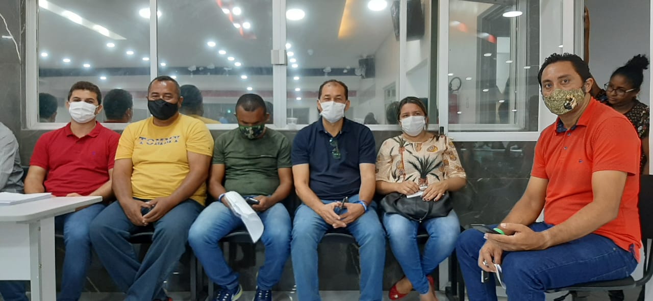 Vereadores eleitos participam de sessão na Câmara Municipal de Codó