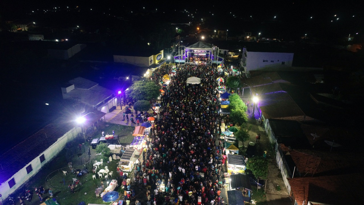 Com grandes shows e muita animação população de Peritoró celebra vitória e diplomação de Dr. Júnior