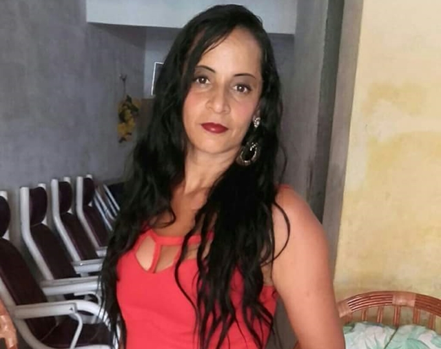 Tragédia: micro-ônibus atropela e mata professora no centro de Coroatá
