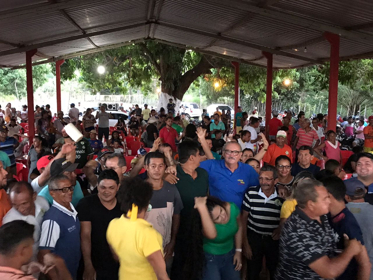 CÉSAR PIRES É ACLAMADO EM COELHO NETO,DUQUE BACELAR, SÃO JOÃO BATISTA E DEMAIS.