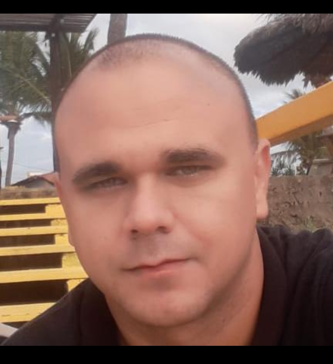 ADRIANO DE PAULA SE DESPEDIU DA DIREÇÃO DO HOSPITAL HGM DE CODÓ EM UMA CARTA ABERTA E DISSE ESTÁ DEIXANDO O LOCAL DE CORAÇÃO PARTIDO.