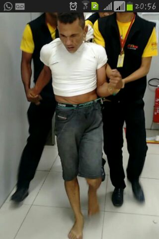 LADRÃO DE DESODORANTE ATACA MAIS UMA VEZ EM CODÓ,´DESSA VEZ NA DROGARIA EXTRA FARMA.
