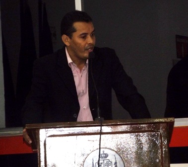 Vereador Gracinaldo discursa em defesa de congregação e rebate comentários de secretário