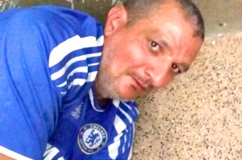HOMEM FAZ SEXO COM CRIANÇA E AINDA MORDE O ÓRGÃO GENITAL DO GAROTO.