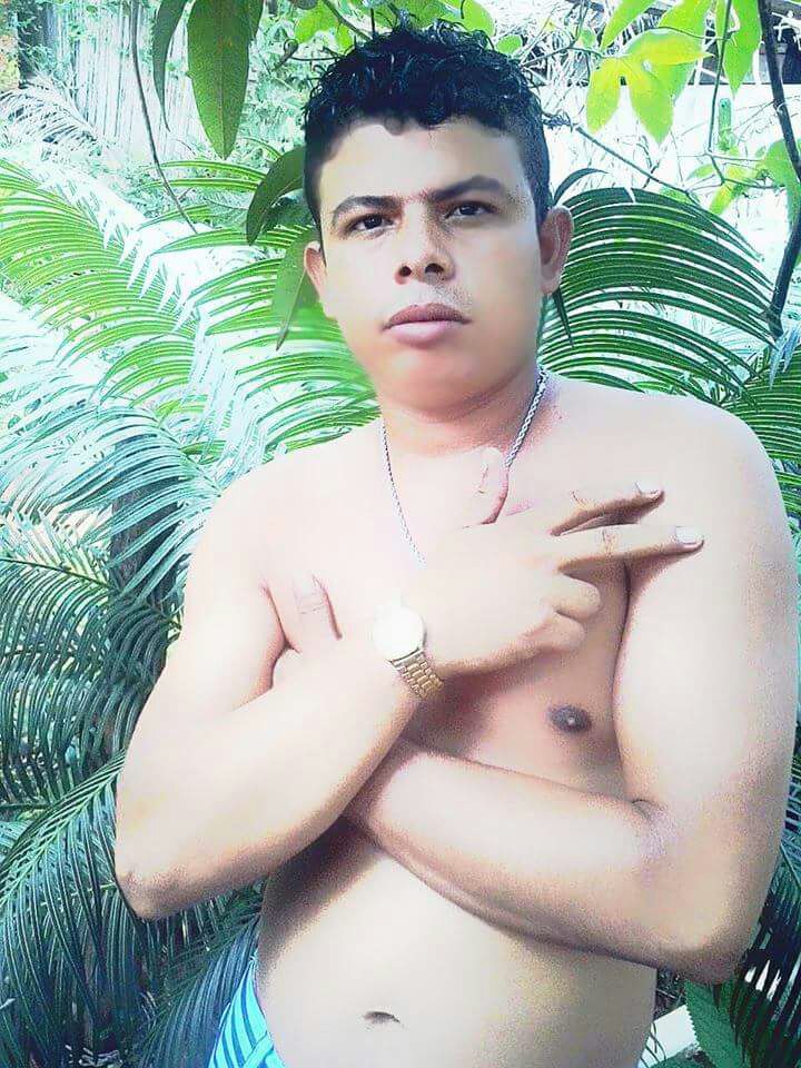 VEJA MOMENTO EM QUE JOVEM MORTO A PAULADAS É SOCORRIDO PELO SAMU AINDA NO LOCAL DO ACONTECIDO- VÍDEO.