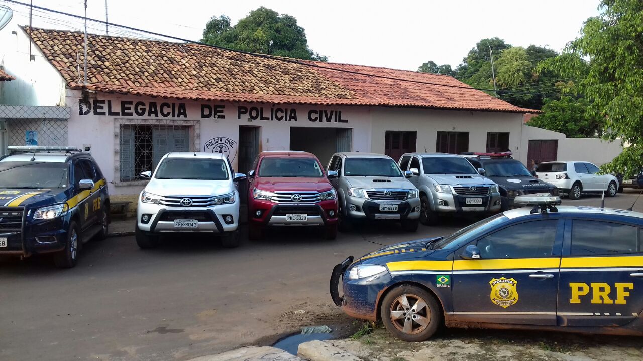 APREENDIDAS NO MARANHÃO CAMINHONETES DE LUXO ROUBAS EM ESTADOS DA REGIÃO NORDESTE