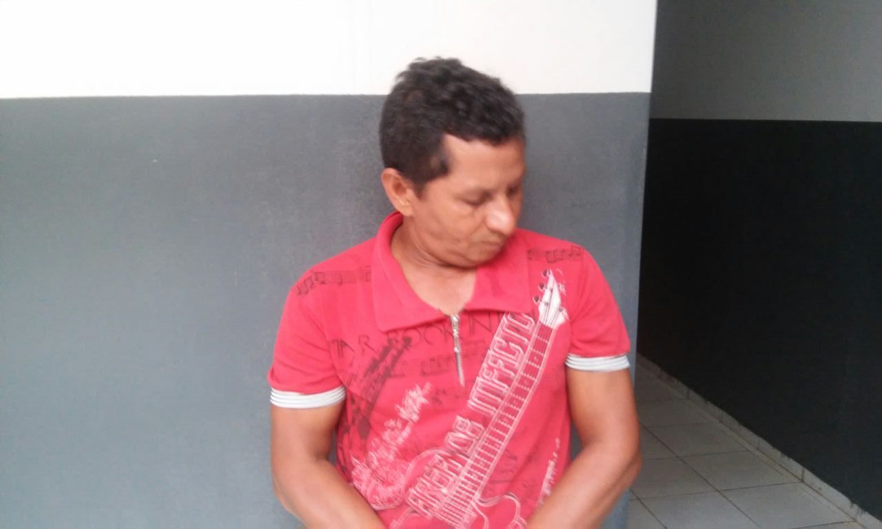 HOMEM É PRESO EM CODÓ COM UMA CARTELA DE MUNIÇÃO CALIBRE 38