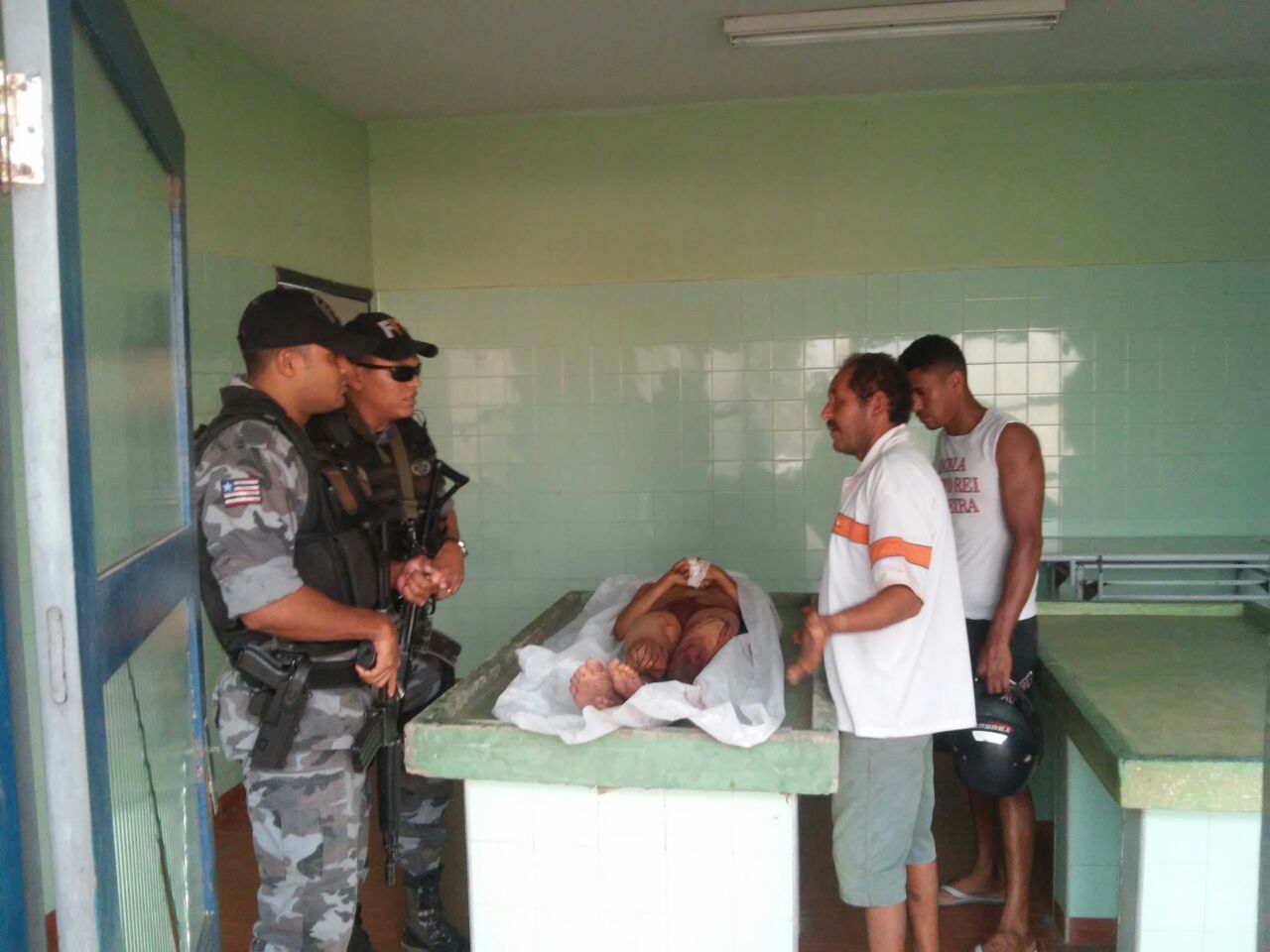 TIO MATA SOBRINHO NA TARDE DE HOJE EM CODÓ COM UMA FACADA.