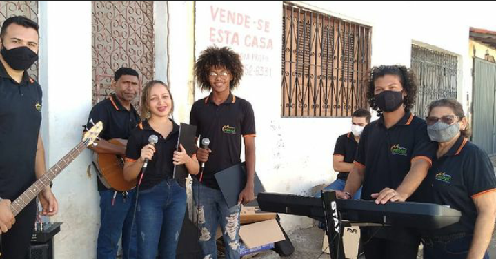 Instituto Maná participa das festividades do dia 13 de maio no Centro Operário Codoense