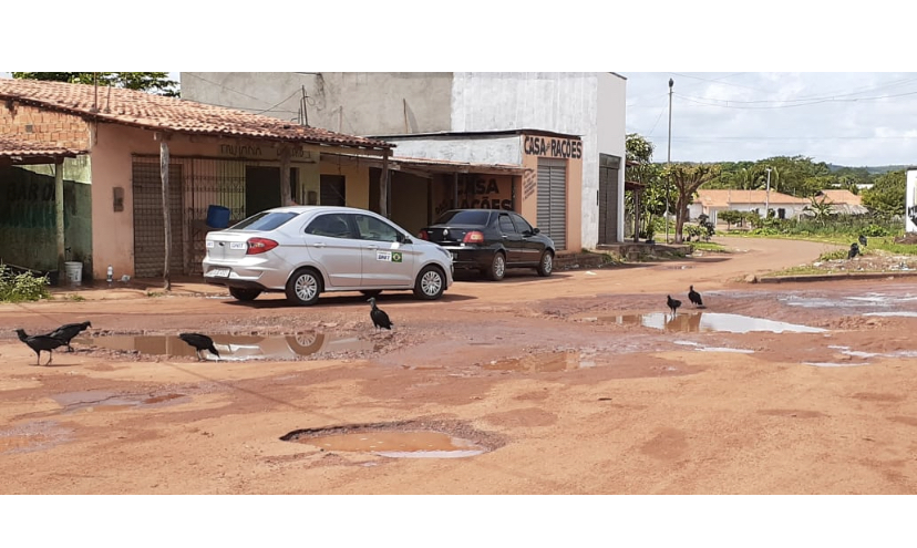 MOTORISTA ENVIA VÍDEO AO BLOG MOSTRANDO AS CONDIÇÕES INTRAFEGÁVEIS DO KM-17: GRADES CRATERAS POR TODA A PARTE