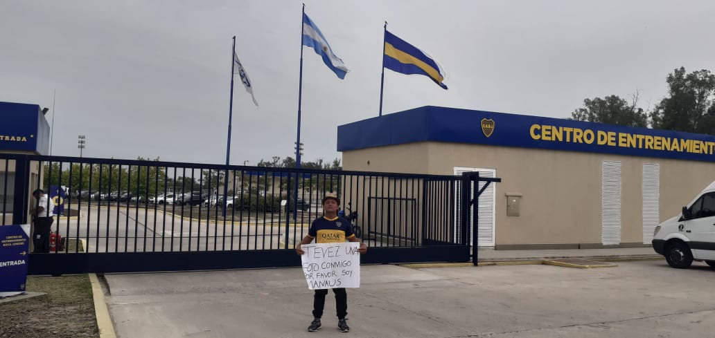 CODOENSE É DESTAQUE NA ARGENTINA APÓS SE EMPOLGAR EM FOTO CONSEGUIDA COM JOGADOR FAMOSO