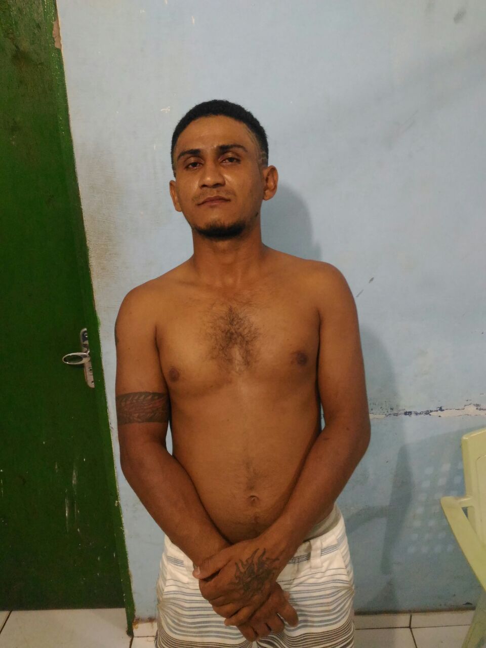 HOMEM É PRESO TENTANDO VIOLAR VEÍCULOS PRÓXIMO A UM EVENTO