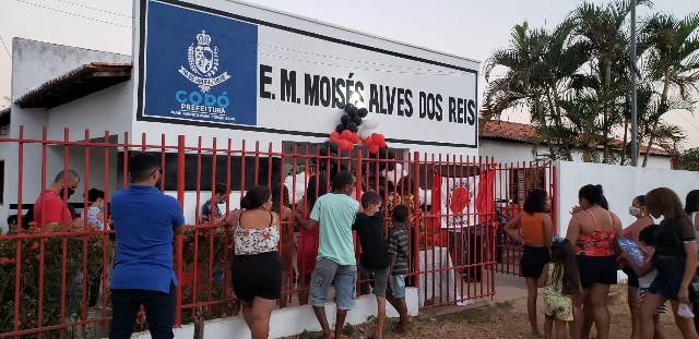 Prefeitura de Codó entrega mais duas escolas na zona rural