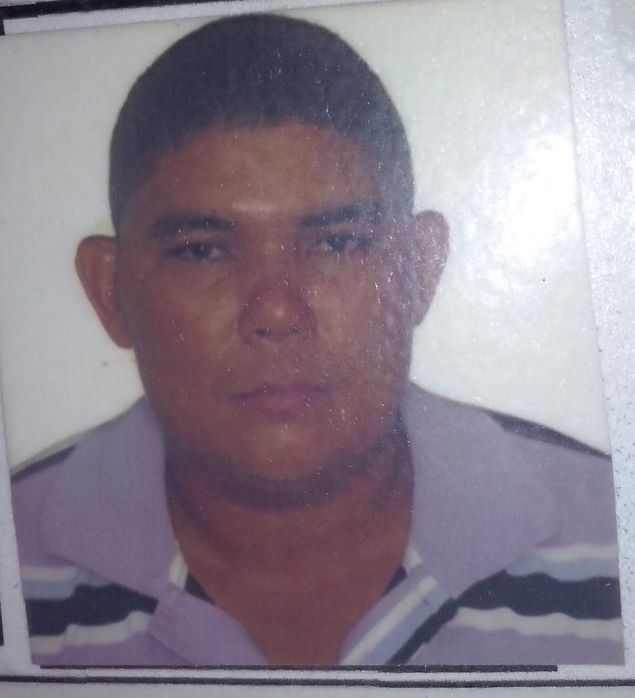 HOMEM DE CODÓ É ASSASSINADO NA CIDADE DE CAXIAS NA TARDE DE ONTEM.