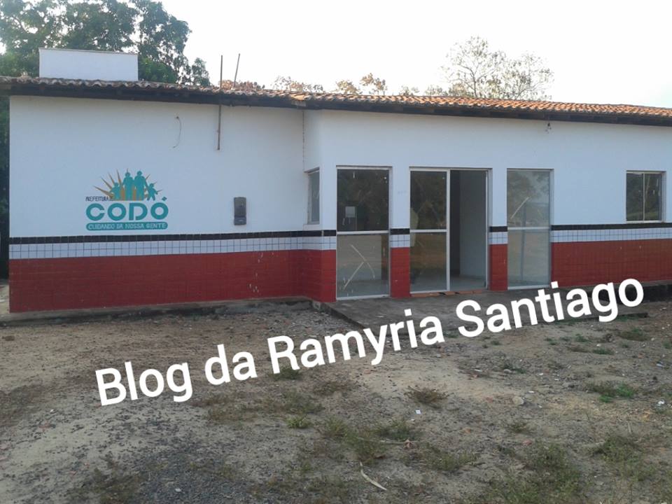 VEJA O VÍDEO QUE MOSTRA AS CONDIÇÕES DO POSTO DE SAÚDE DA LOCALIDADE PALMEIRA DO NORTE -CINCO ANOS E NUNCA FOI ENTREGUE A POPULAÇÃO.