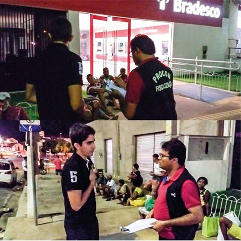 AGORA A POUCO BANCO DO BRADESCO FOI AUTUADO EM CODÓ EM SITUAÇÃO LAMENTÁVEL DE PESSOAS DORMINDO PARA RECEBER UMA FICHA.