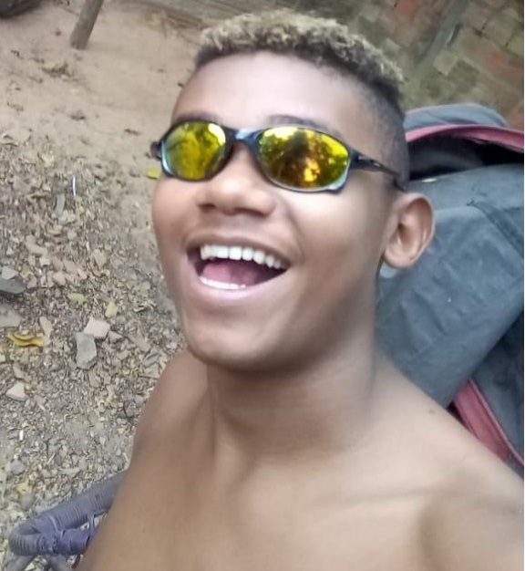 JOVEM DE 17 ANOS É MORTO A TIROS EM CODÓ NA PORTA DE CASA