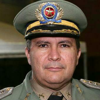 MAJOR É ASSASSINADO AO CHEGAR EM SUA CASA COM UM TIRO ACIMA DO PEITO NA CIDADE DE TERESINA.