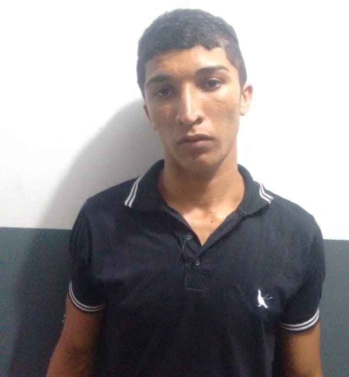 MOTOCICLETA É RECUPERADA E CONDUTOR É PRESO EM CODÓ